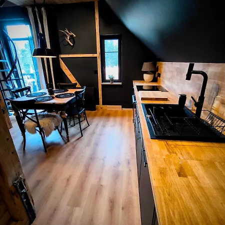 Black Horse Apartman *